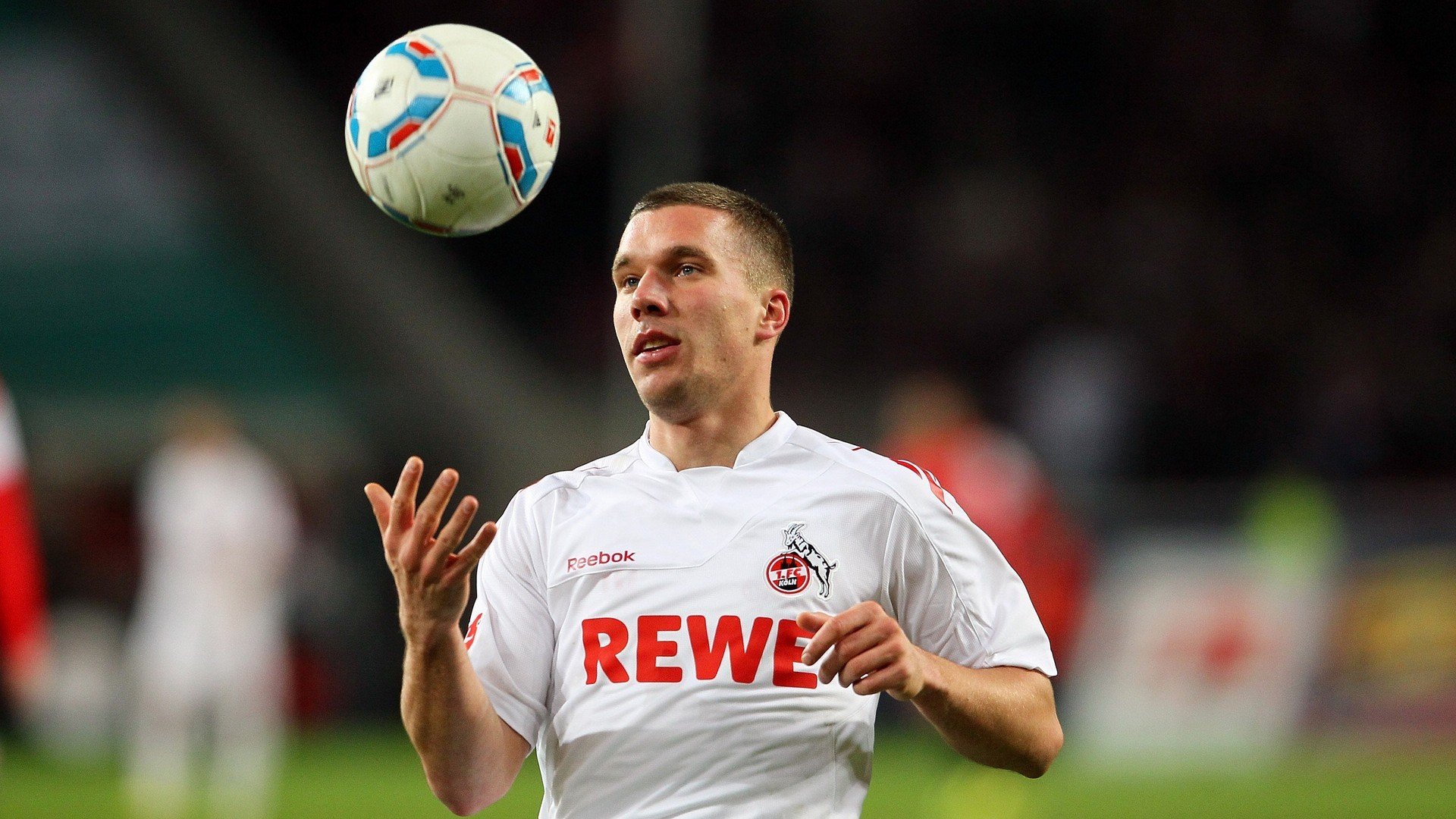 多名国脚参与俱乐部比赛,表现出色引关注,足球国脚